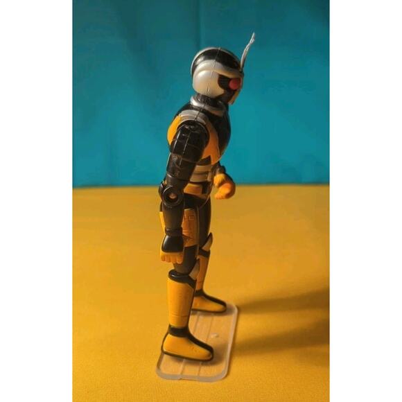SUPER GOLD Saban's Masked Rider Figure Bandai 1996 - Picture 4 of 5